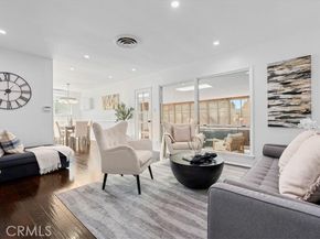 8131 Garden Grove, Reseda (los Angeles) CA 91335