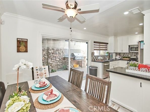11742 215th 8, Lakewood CA 90715