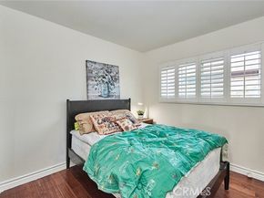 11742 215th 8, Lakewood CA 90715
