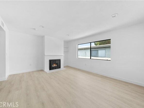 9140 Burnet Avenue 10, North Hills (los Angeles) CA 91343