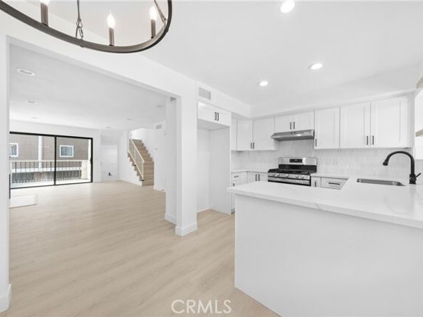 9140 Burnet Avenue 10, North Hills (los Angeles) CA 91343