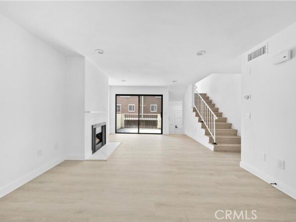 9140 Burnet Avenue 10, North Hills (los Angeles) CA 91343