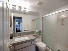 2857 Sea View Pkwy, Alameda CA 94502