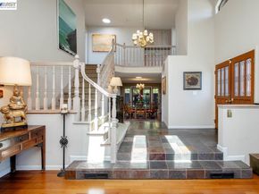 2857 Sea View Pkwy, Alameda CA 94502