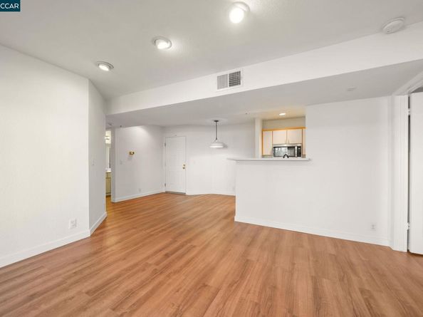 1430 Bel Air Dr 103, Concord CA 94521