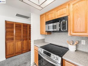 3647 Ashwood Dr, Pleasanton CA 94588