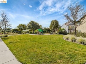 104 Seacliff Court, Richmond CA 94801