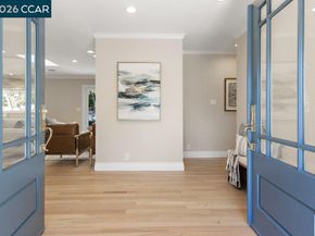 7 Whitehall Dr, Orinda CA 94563