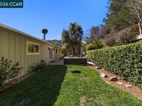 7 Whitehall Dr, Orinda CA 94563