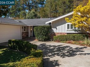 7 Whitehall Dr, Orinda CA 94563