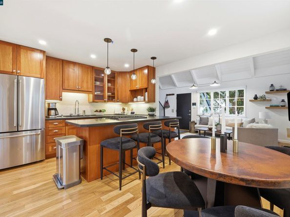 129 Spring Rd, Orinda CA 94563