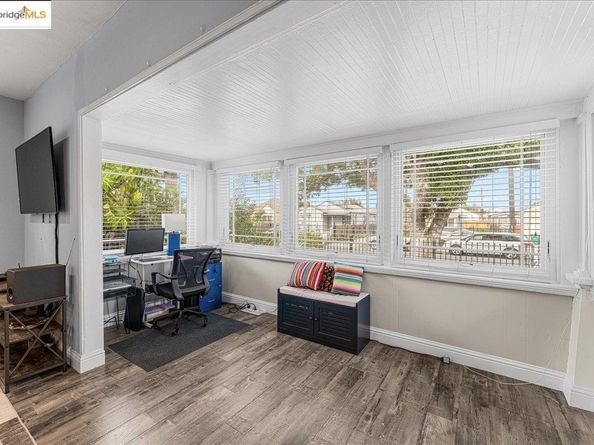 2016 104th AVE, Oakland CA 94603