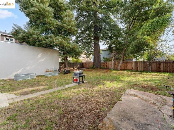 2016 104th AVE, Oakland CA 94603