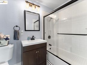 2016 104th AVE, Oakland CA 94603