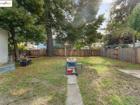 2016 104th AVE, Oakland CA 94603