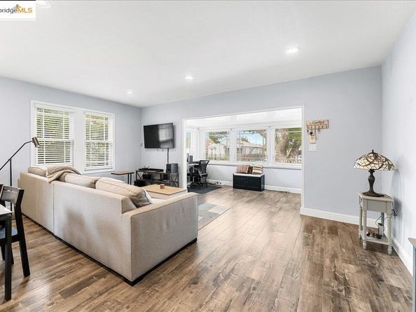 2016 104th AVE, Oakland CA 94603