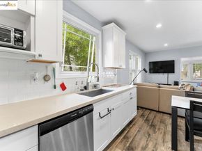 2016 104th AVE, Oakland CA 94603