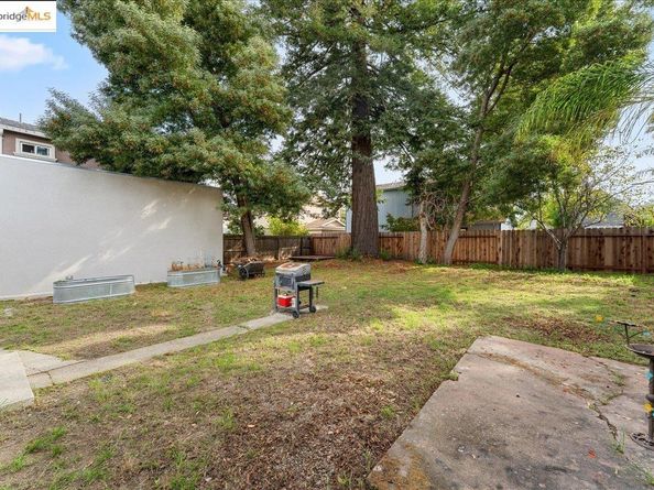 2016 104th AVE, Oakland CA 94603