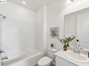 4243 Sunset View Dr, Dublin CA 94568
