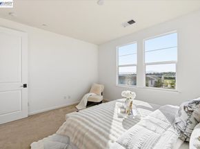 4243 Sunset View Dr, Dublin CA 94568