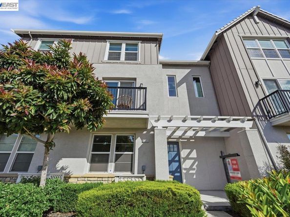 4243 Sunset View Dr, Dublin CA 94568