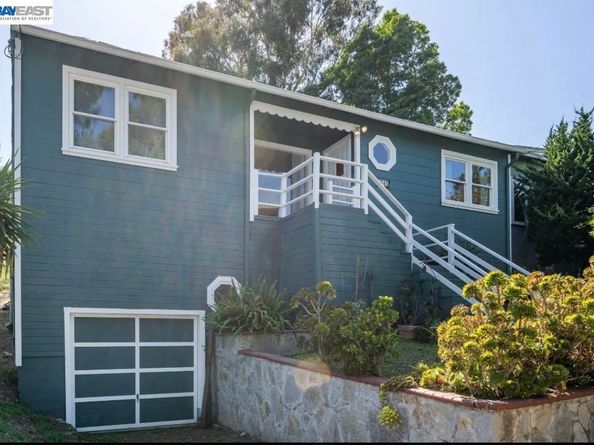 8041 greenly dr, Oakland CA 94605
