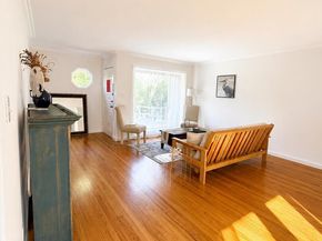 8041 greenly dr, Oakland CA 94605
