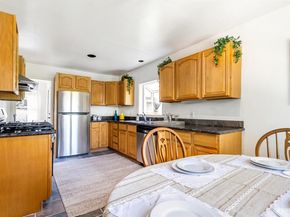 8041 greenly dr, Oakland CA 94605