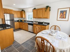 8041 greenly dr, Oakland CA 94605
