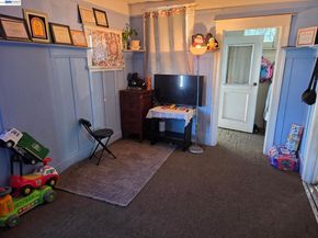2859 E 9th Street, Oakland CA 94601