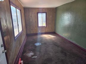 2859 E 9th Street, Oakland CA 94601