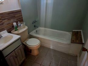 2859 E 9th Street, Oakland CA 94601