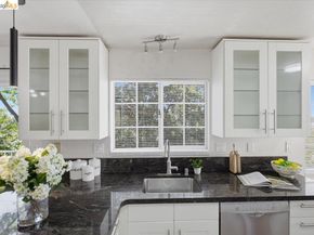 1025 Pinehurst Court, Concord CA 94521