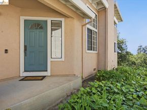 1025 Pinehurst Court, Concord CA 94521