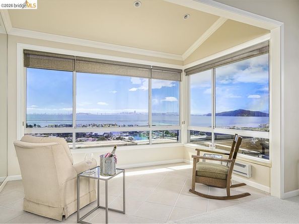 1400 Pinnacle Ct 401, Richmond CA 94801