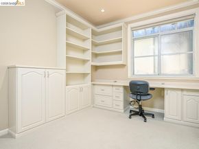 1400 Pinnacle Ct 401, Richmond CA 94801