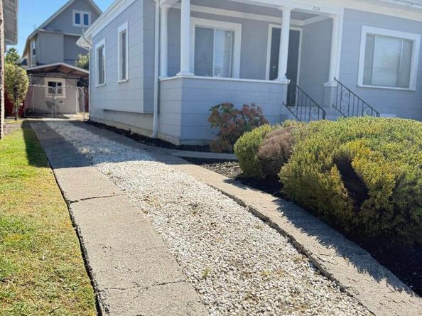 829 Aileen St, Oakland CA 94608
