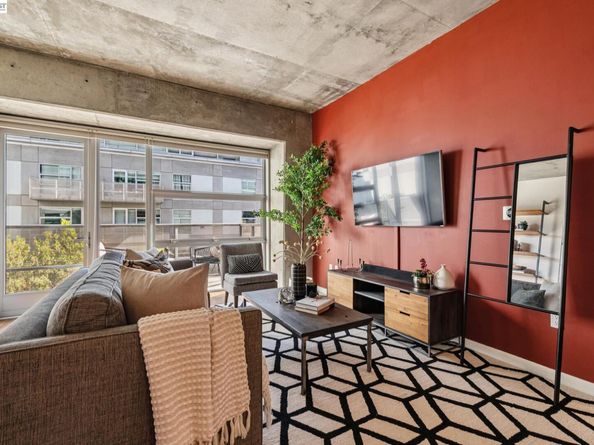 428 Alice St 533, Oakland CA 94607