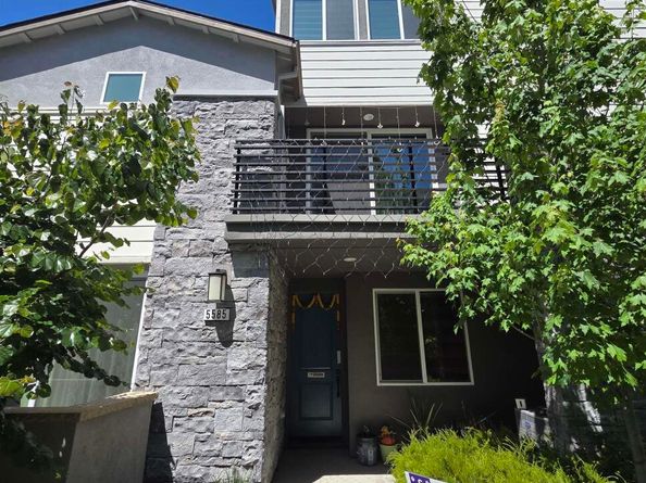 5585 Holly Bay Avenue, Dublin CA 94568