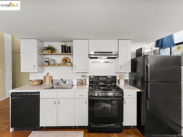 1018 4Th Ave 102, Oakland CA 94606
