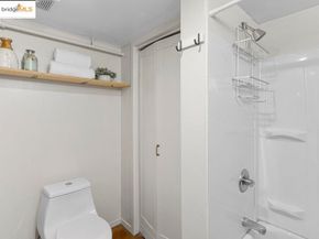 1018 4Th Ave 102, Oakland CA 94606