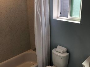 562 29th St, Oakland CA 94605