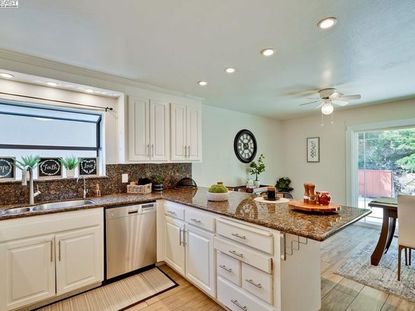 82 Elysian Fields Dr., Oakland CA 94605