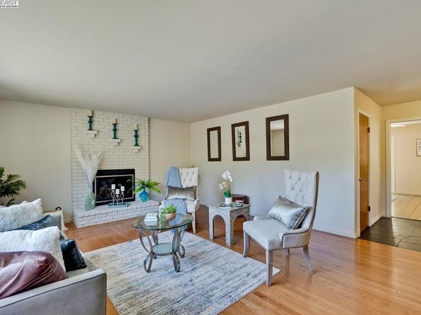 82 Elysian Fields Dr., Oakland CA 94605