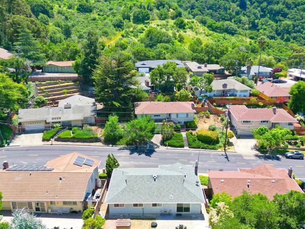 82 Elysian Fields Dr., Oakland CA 94605
