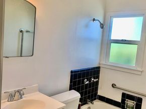 1028 61St St, Oakland CA 94608