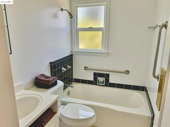 1028 61St St, Oakland CA 94608
