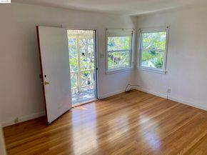 1028 61St St, Oakland CA 94608