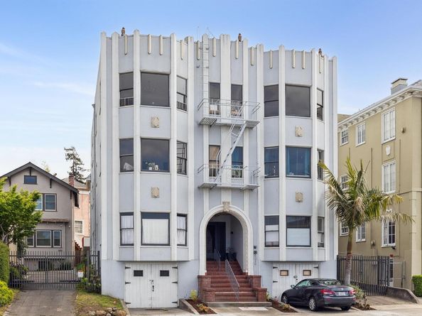1438 Lakeshore Ave 6, Oakland CA 94606