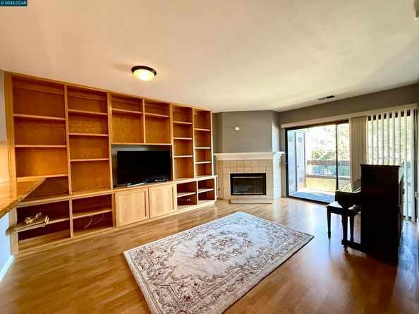 320 N Villa Way, Walnut Creek CA 94595